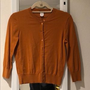 Burnt orange j.crew cardigan 🤘🏻